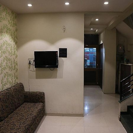 Hotel Shri Krishna Shirdi Extérieur photo